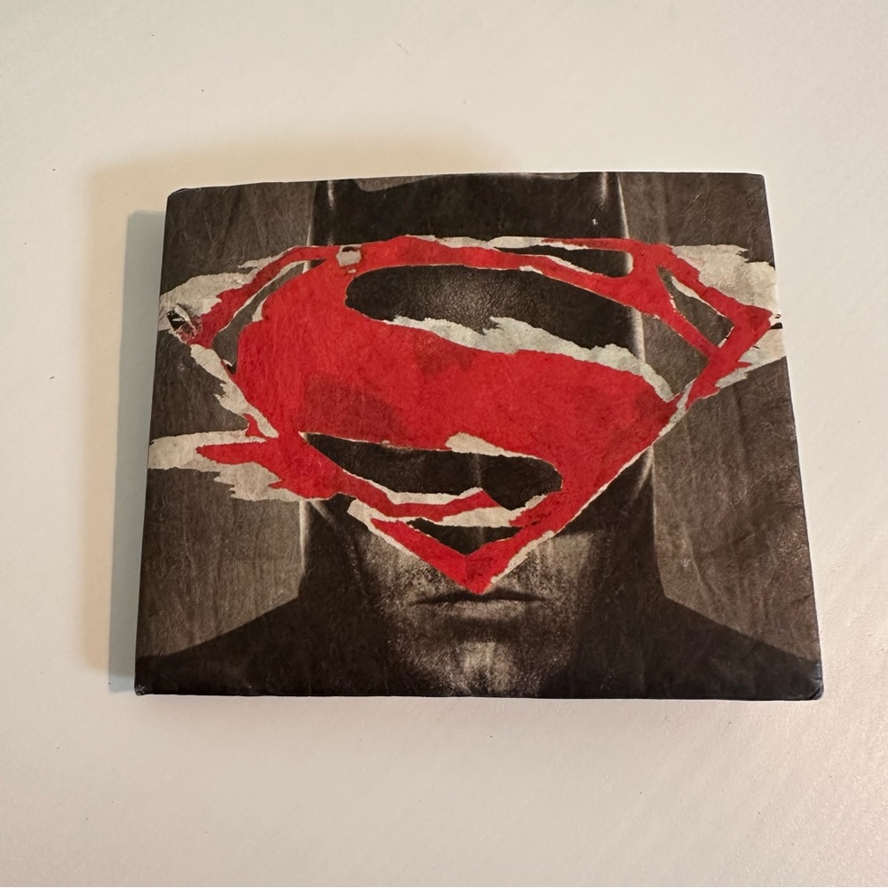 BATMAN / SUPERMAN MIGHTY WALLET BY DYNOMIGHTY DESIGN TYVEK THIN BIFOLD NEW